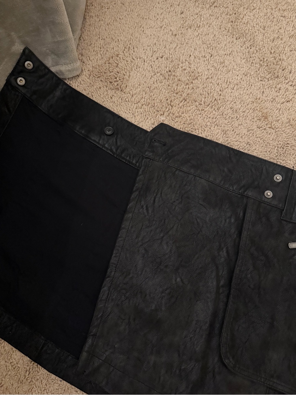 Free People Black Faux Leather Suede Mini Skirt with Zip Accents Size S - Picture 4 of 8